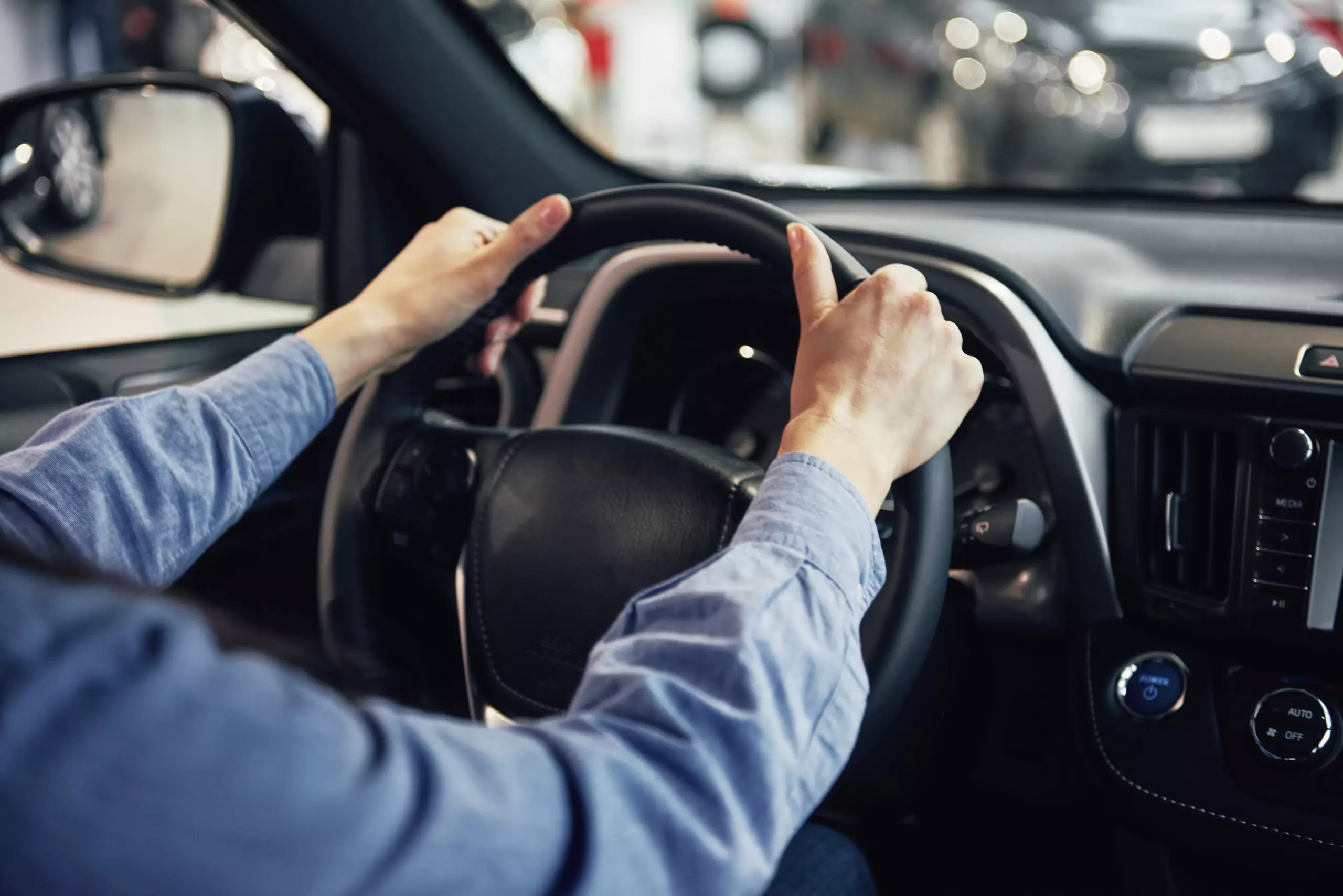 Pensando em alugar um carro? Confira 8 dicas para não errar na hora da locação