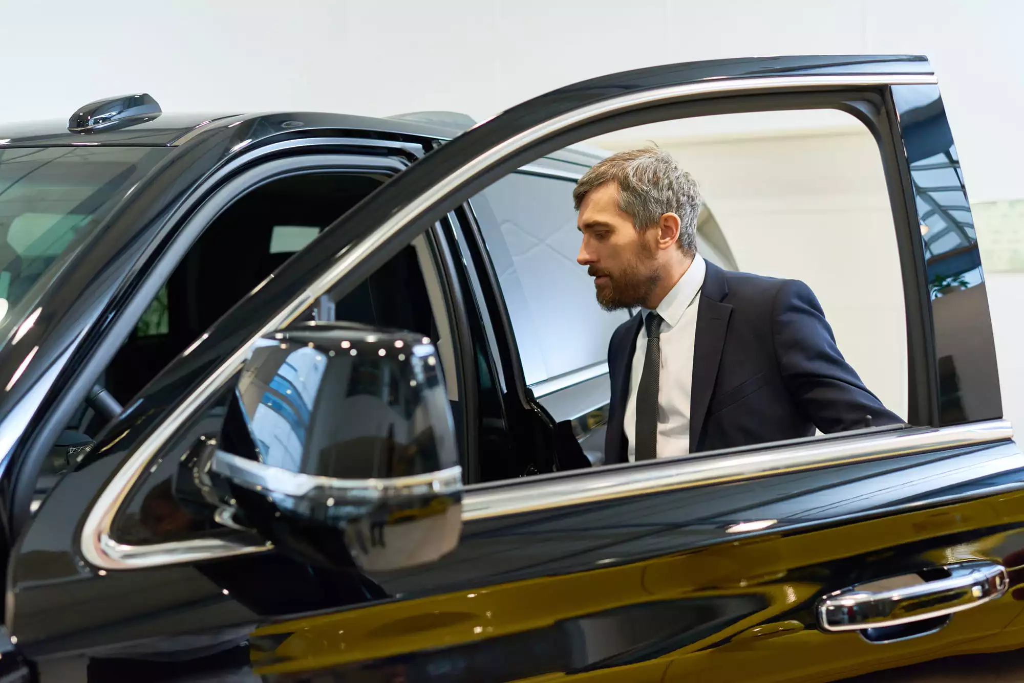 Quem pode alugar um carro? Tire suas dúvidas em 4 respostas